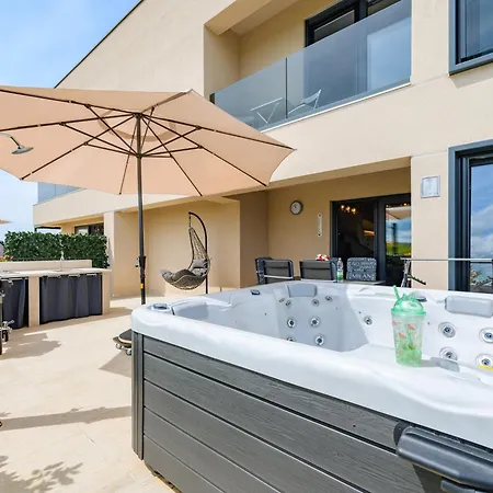 Apartamento Luxury Brigitta With Whirlpool In