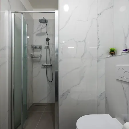 Luxury Brigitta With Whirlpool In *